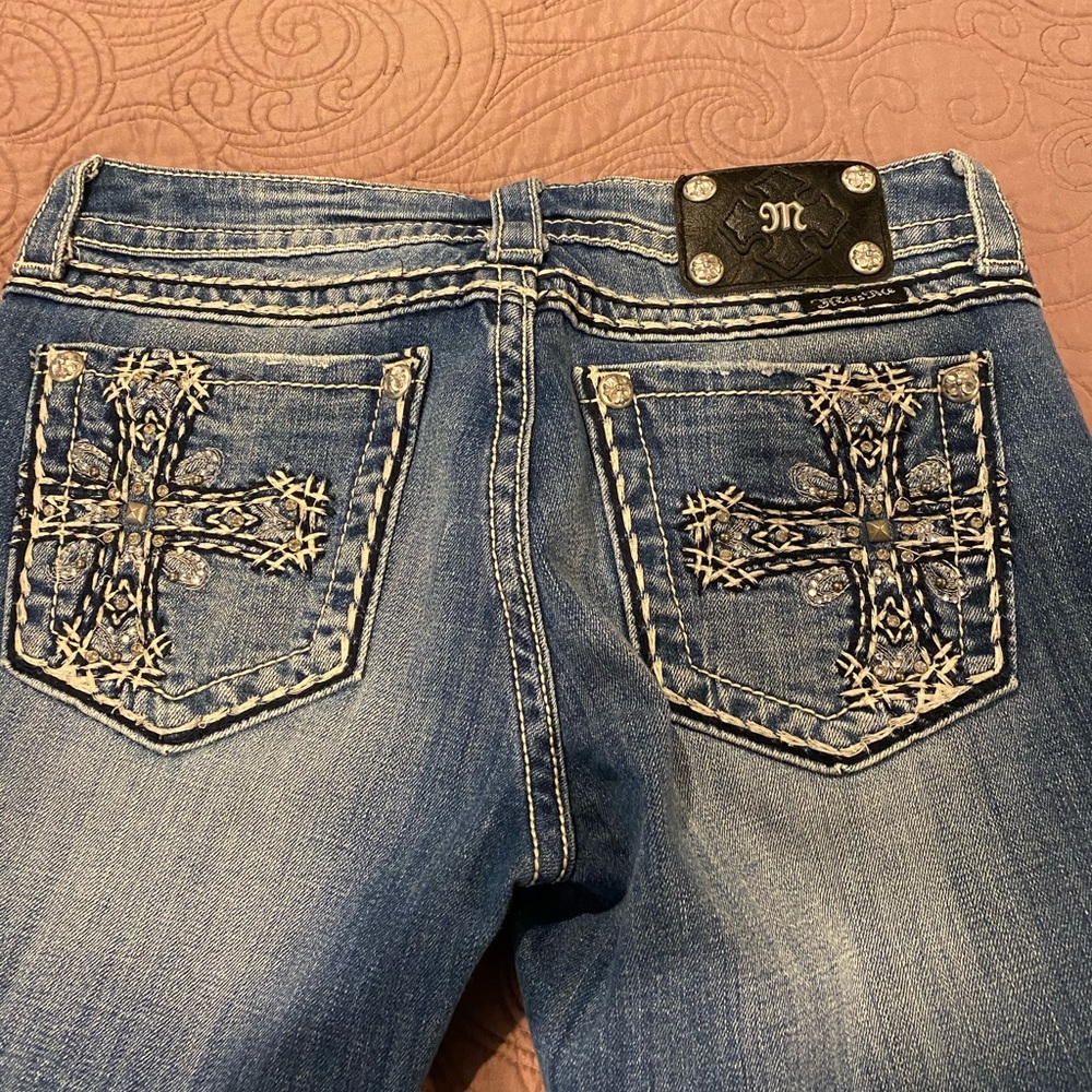 Miss Me cropped jeans